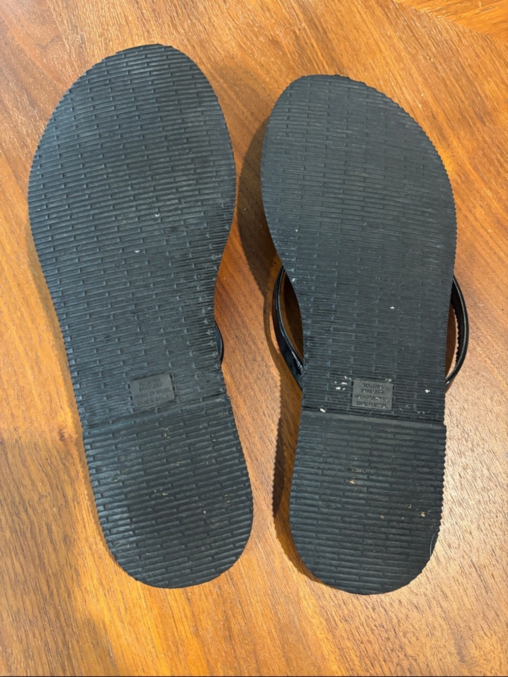 Havaianas Glossy Black Slim Flip Flops - Picture 4 of 4